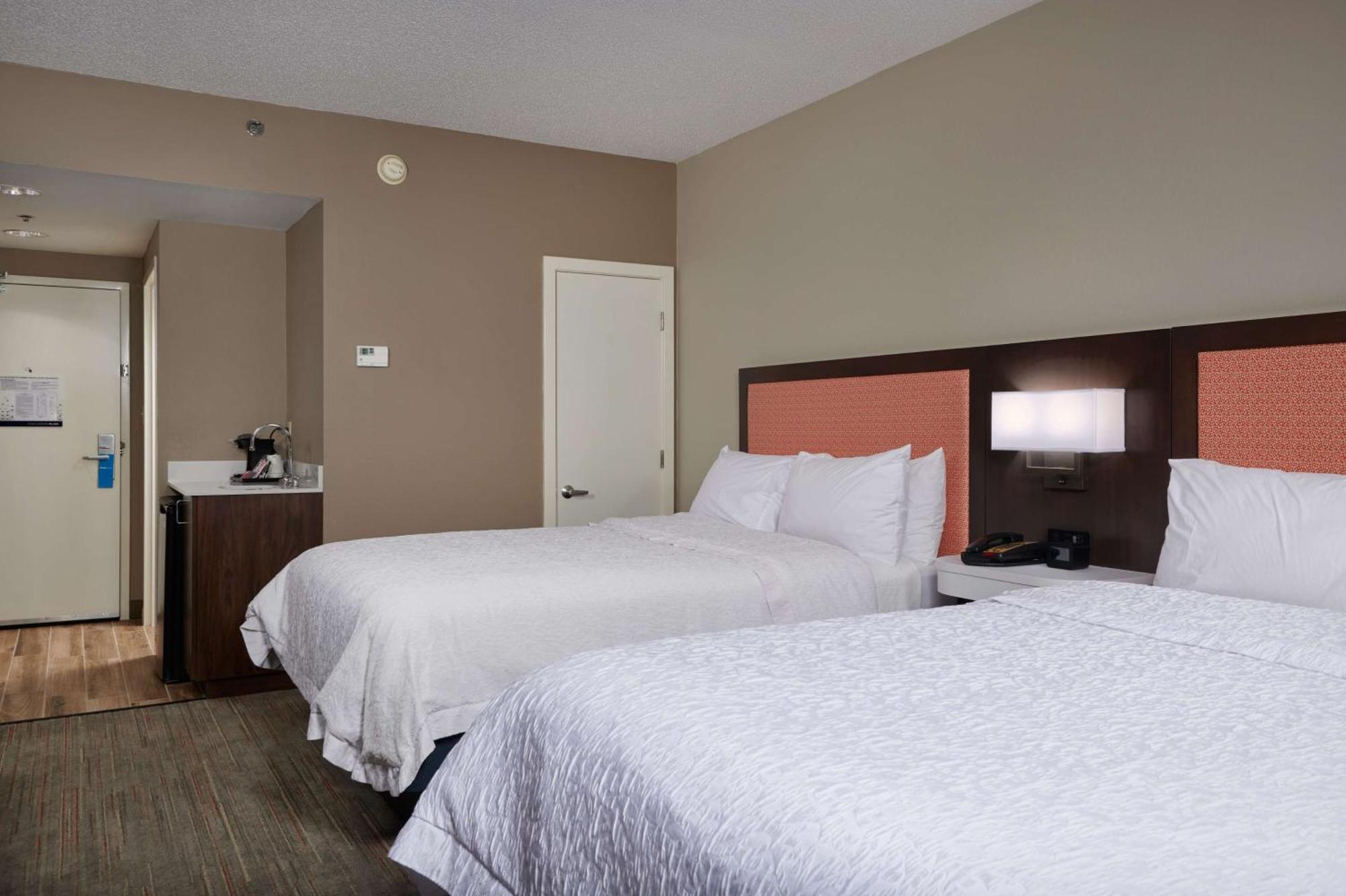Hampton Inn Wilmington-Medical Park Exterior foto