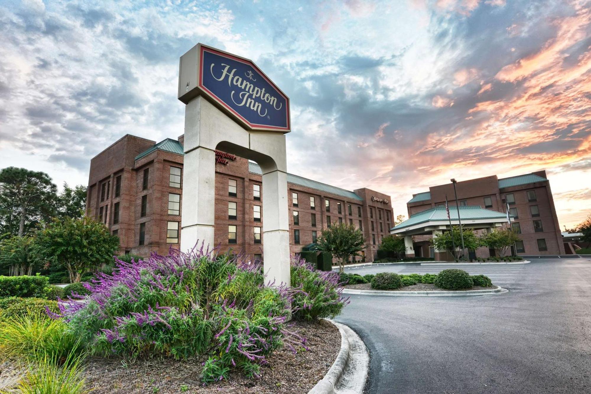 Hampton Inn Wilmington-Medical Park Exterior foto